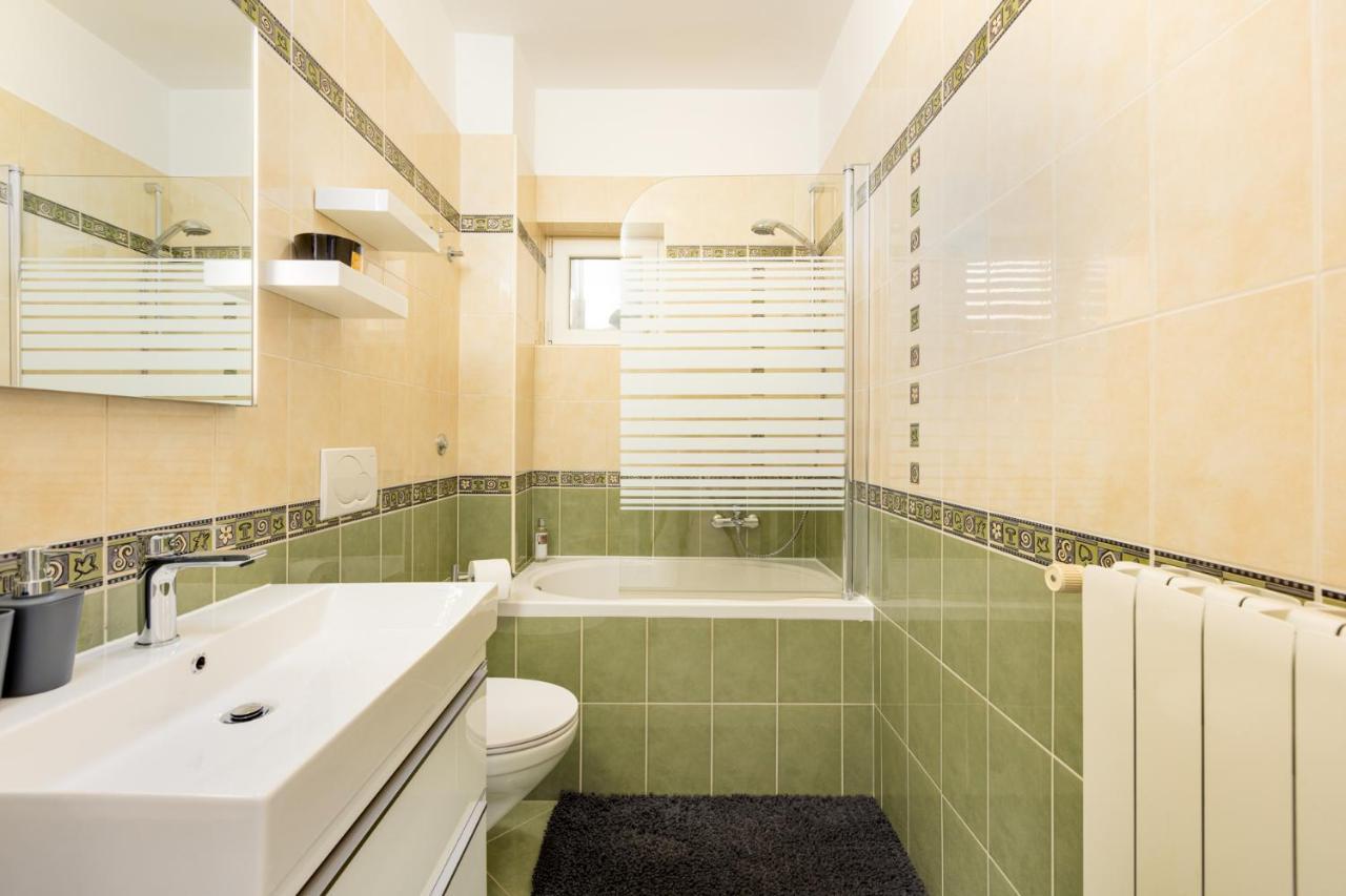 Apartman Marina Vrbnik Luaran gambar